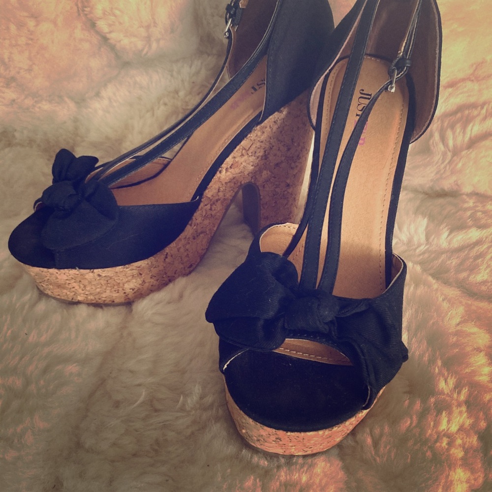 Cork Heel Open Toe Black Sandals with Bow